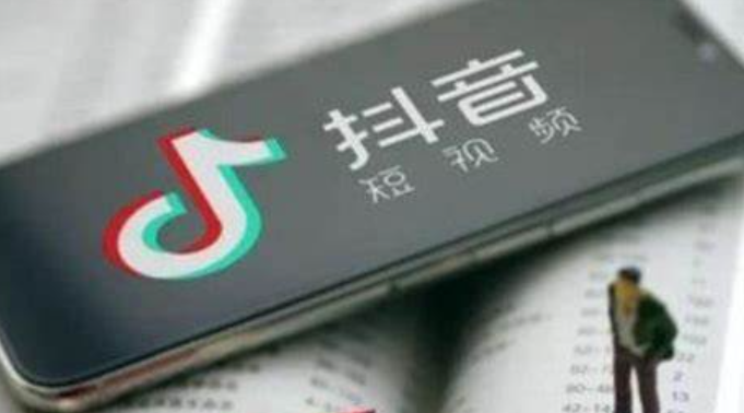 抖音上几十块钱的衣服能购买吗？10元一件的衣服从哪里来？揭秘10元一件服装的源头与购买指南