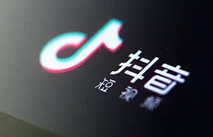 掌握抖音推流算法，真的能快速涨粉百万吗？深度解析用户画像分析、黄金发布时间、视频质量提升与高频互动四大核心策略！