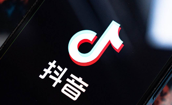 破解抖音流量密码：你的短视频为什么总是卡在500播放量？从账号定位、内容创作到算法利用的四大核心策略！