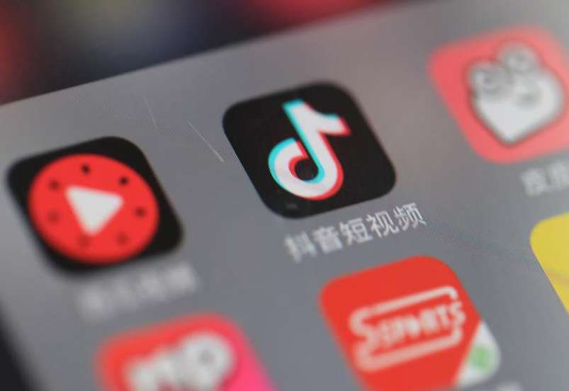 抖音流量密码何在？三大关键破解千万曝光真相！深度解析用户行为模式与内容创作法则：从热门话题追踪到个人风格打造，全面掌握平台流量分配机制！
