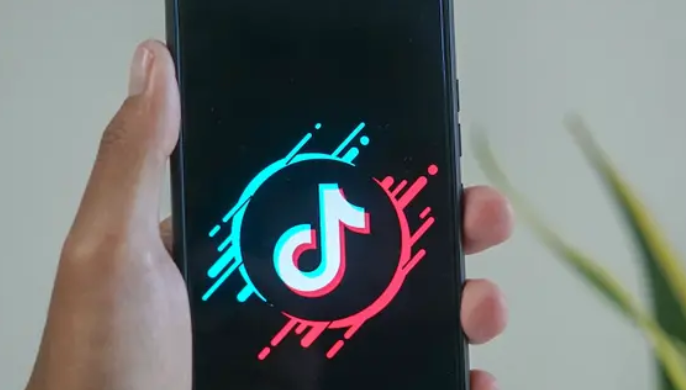 如何利用抖音，从零开始打造你的持续性收入管道？深度解析抖音四大核心变现模式：为创作者与商家提供从搭建到盈利的全链路指南！