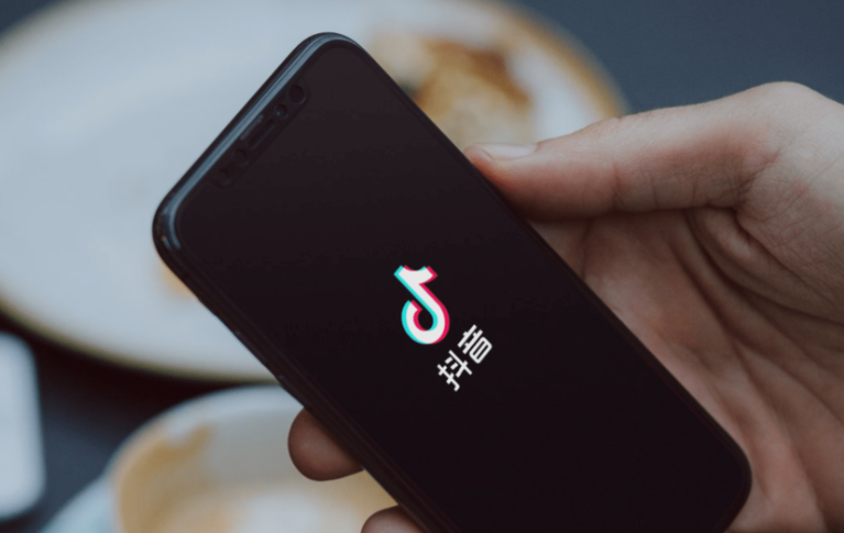 如何用关键词破解抖音六亿流量密码，让搜索流量暴涨？详解TOB与TOC关键词挖掘三步法，快速实现精准引流与转化！