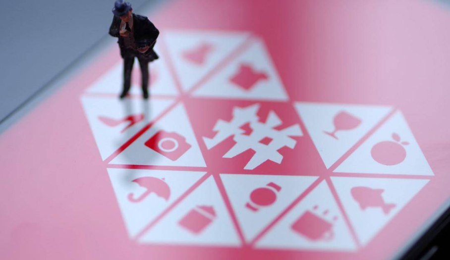 拼多多免费送的月卡会自动续费吗？省钱月卡能退吗？从续费机制解析到退订实操：全方位教你避开月卡消费陷阱！