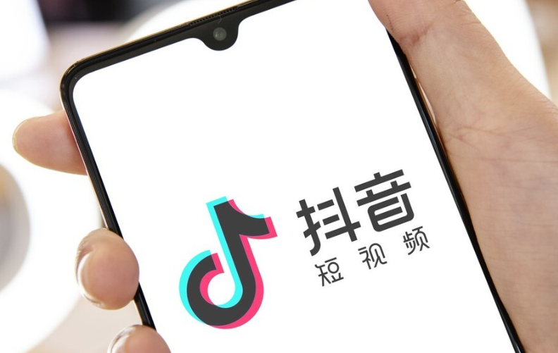 小红书与抖音，谁才是流量王者？深度解析两大平台算法机制差异，从推荐逻辑到实操策略的全方位对比指南！