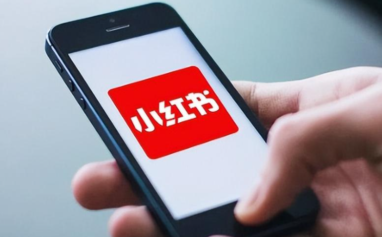 旅游账号在小红书上快速起号？一套涵盖定位策略、爆款内容、社群运营与数据优化的实战方案！