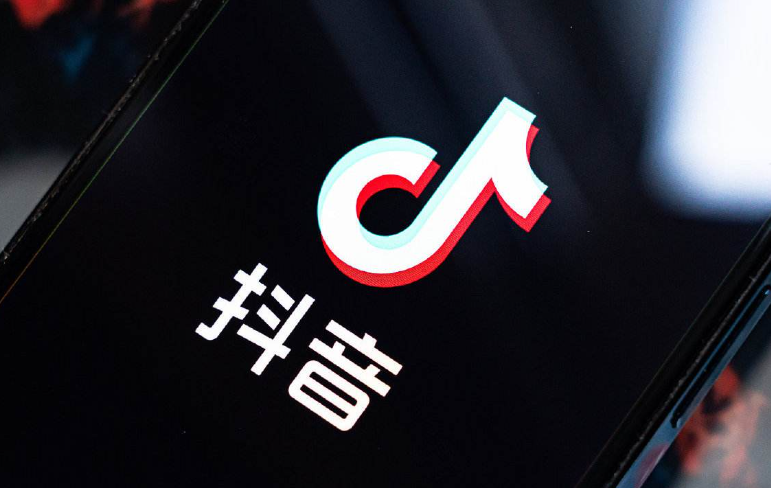 抖音算法如何决定你的视频命运？深度解析四大核心关卡：从审核机制到叠加推荐，掌握流量分配的关键密码！