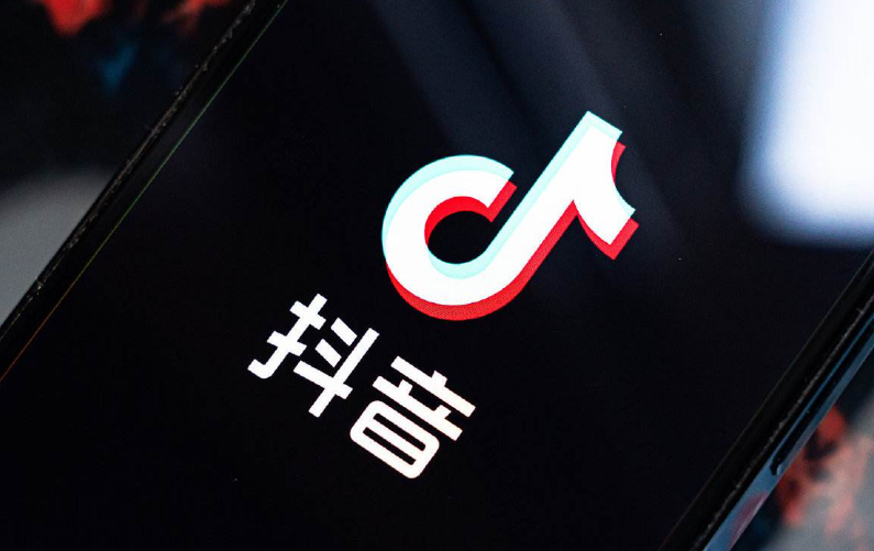 卡直播黄线：真的能打开抖音极速流量通道？揭秘抖音直播开播千人在线的流量密码，从时间选择到状态优化的全流程实操指南！