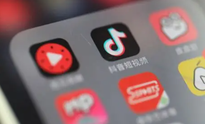 卡直播黄线：真的能打开抖音极速流量通道？揭秘抖音直播开播千人在线的流量密码，从时间选择到状态优化的全流程实操指南！