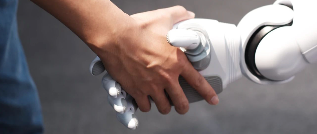 智能客服机器人未来的发展趋势是什么？AI客服是否将完全替代人工客服？从工具到伙伴：智能客服的价值重构与人工客服不可替代的情感联结