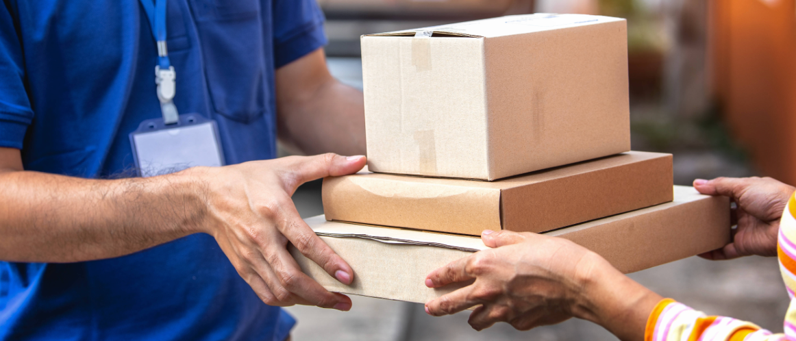 淘宝快递派送费一般是多少？与哪些快递合作更划算？淘宝快递省钱终极攻略：从首重续重定价到发货量谈判，如何根据地区与货品选择最优快递